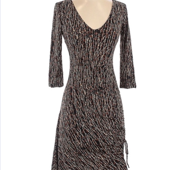 BCBGMaxAzria Dresses & Skirts - BCBG Max Azria Mod Stem Print Silky A-Line Dress XS